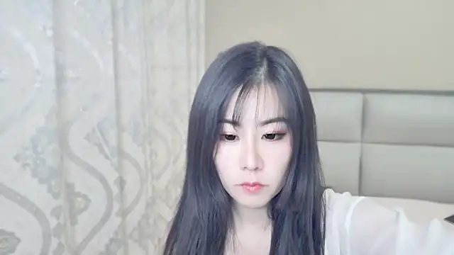 Snapshot of XIAOYU7-2025 chatting on October 2025 01:01:01 PM XIAOYU7-2025 online show from October 2025 01:01:01 PM