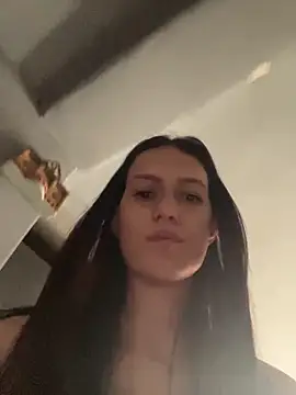 Caroline daring online show from March 2026 03:01:01 PM