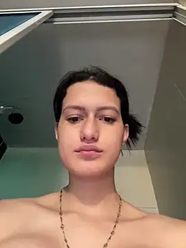 Caroline daring online show from March 2026 05:36:01 PM