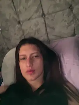 Caroline daring online show from March 2026 02:37:02 PM