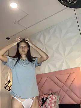 Caroline daring online show from May 2026 01:52:02 PM