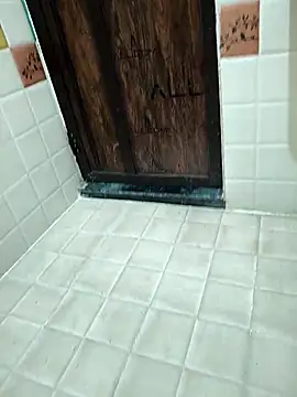 Chanderi19 online show from September 2025 01:53:02 AM