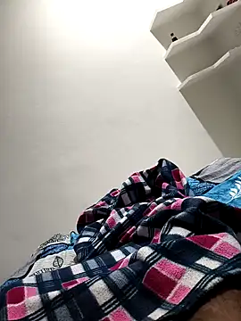 Chanderi19 online show from October 2025 03:34:01 PM