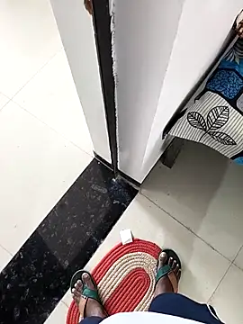 Chanderi19 online show from September 2025 04:39:02 AM