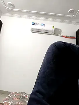 Chanderi19 online show from March 2026 06:13:02 PM