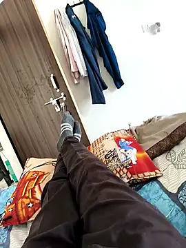 Chanderi19 online show from December 2025 06:15:01 AM