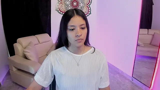 Candy fox 19 online show from March 2026 04:12:01 PM