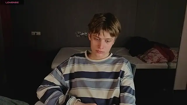 LouieEvans online show from October 2025 03:45:02 PM