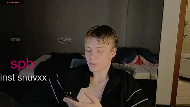 LouieEvans online show from October 2025 03:30:02 AM