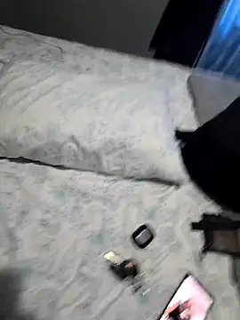 Snapshot of maxelbueno chatting on November 2025 10:57:02 PM maxelbueno online show from November 2025 10:57:02 PM