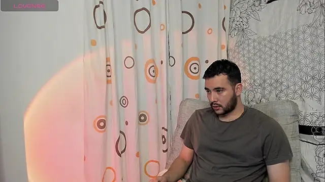 matti de lucaa online show from December 2025 06:46:01 PM