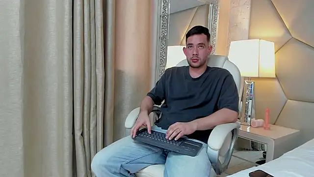 matti de lucaa online show from October 2025 06:09:01 PM