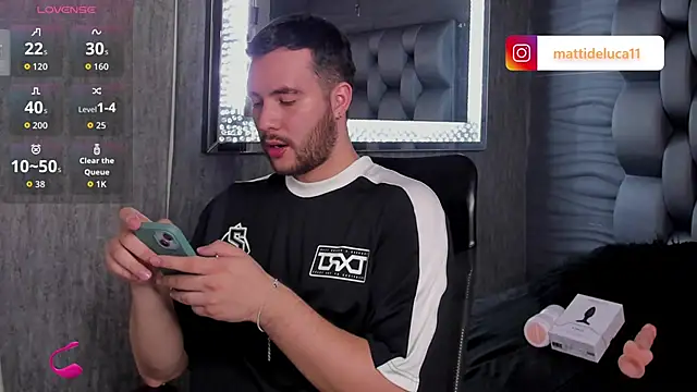 matti de lucaa online show from November 2025 05:49:02 PM