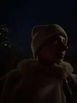 dark summer online show from November 2025 03:01:02 PM