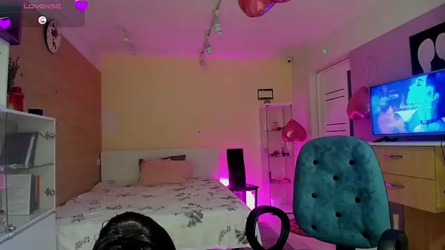 dark summer online show from March 2026 07:58:01 PM