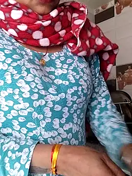 Hot-Pooja25 online show from February 2026 02:20:02 AM