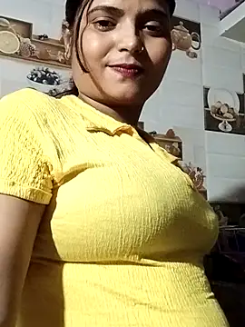 Hot-Pooja25 online show from April 2026 02:14:01 PM