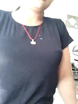 Hot-Pooja25 online show from April 2026 03:43:01 AM