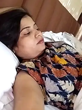 Hot-Pooja25 online show from April 2026 07:20:02 AM