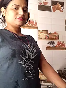 Hot-Pooja25 online show from April 2026 02:51:02 AM