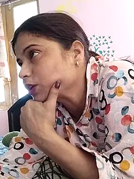 Hot-Pooja25 online show from April 2026 03:24:02 AM