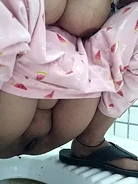 Hot-Pooja25 online show from April 2026 05:33:01 AM