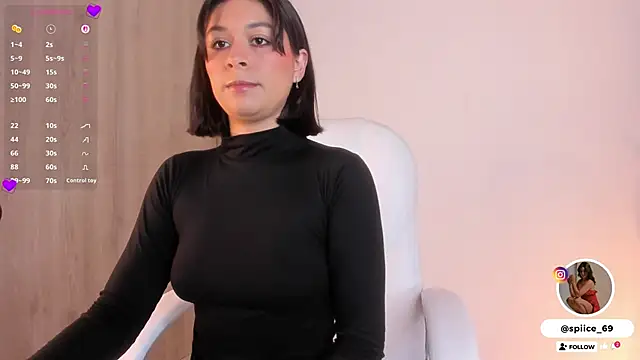 NatySpiice1 online show from December 2025 10:32:02 PM