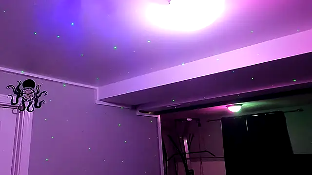 Mickelangello75 online show from October 2025 01:12:02 PM