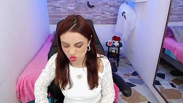 KendallWood  online show from October 2025 08:21:01 PM