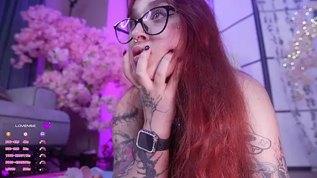 Snapshot of hot_Milena chatting on October 2025 09:49:01 PM hot Milena online show from October 2025 09:49:01 PM