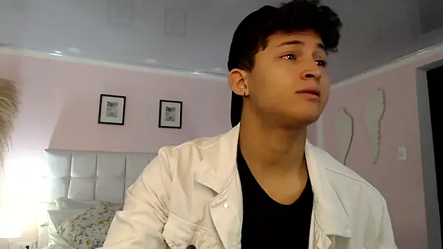 Axel savage online show from September 2025 12:11:01 PM