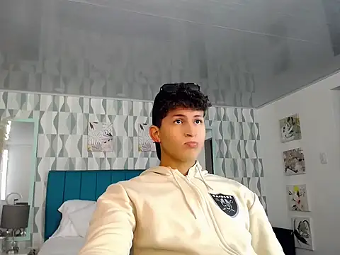 Axel savage online show from September 2025 12:11:01 PM