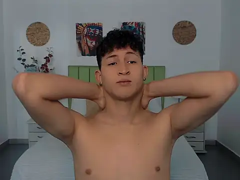 Axel savage online show from September 2025 12:07:02 PM