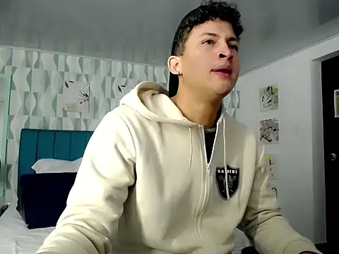 Axel savage online show from September 2025 12:10:01 PM