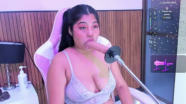 Snapshot of mysticlatina1 chatting on November 2025 12:09:02 PM mysticlatina1 online show from November 2025 12:09:02 PM