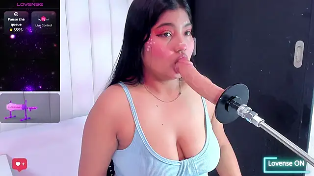 Snapshot of mysticlatina1 chatting on November 2025 12:21:02 PM mysticlatina1 online show from November 2025 12:21:02 PM