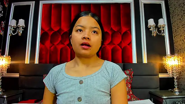 SharonBonet online show from November 2025 11:36:01 AM