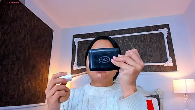 SharonBonet online show from October 2025 11:20:01 AM