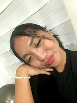 cassie cakes online show from September 2025 05:57:03 PM