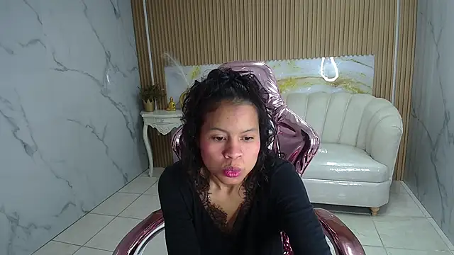 catalina5 s online show from October 2025 01:34:01 PM