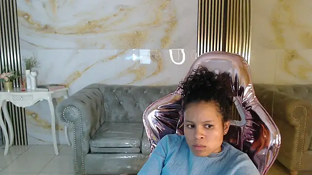 catalina5 s online show from January 2026 01:45:02 AM