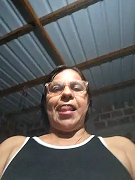 Lucerito-Hot online show from April 2026 02:04:02 AM