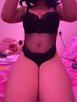 Snapshot of saloma70 chatting on October 2025 06:02:02 AM saloma70 online show from October 2025 06:02:02 AM