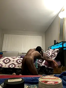 toy-boyluv online show from October 2025 10:53:01 PM