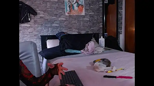 Snapshot of Inferno_Molly chatting on February 2026 04:58:02 PM Inferno Molly online show from February 2026 04:58:02 PM