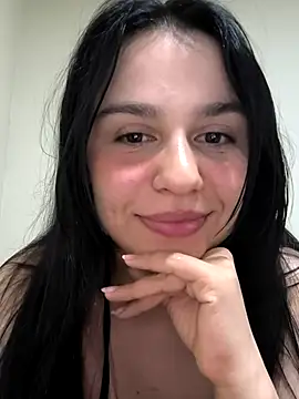 Snapshot of Daniela-rosee chatting on April 2026 04:03:01 AM Daniela-rosee online show from April 2026 04:03:01 AM