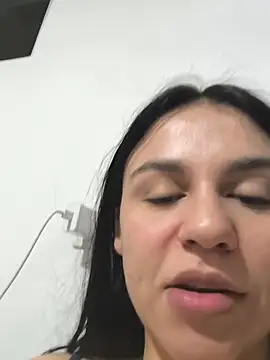 Daniela-rosee online show from June 2026 12:17:02 AM