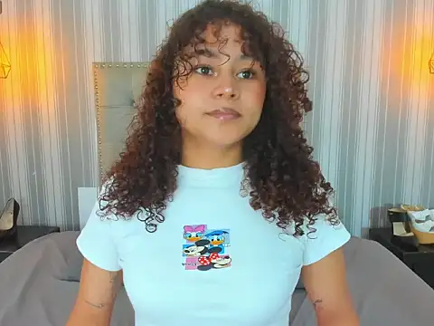 Sofiapassionne online show from March 2026 01:48:02 PM