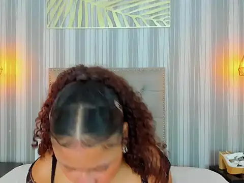 Sofiapassionne online show from April 2026 01:56:01 PM