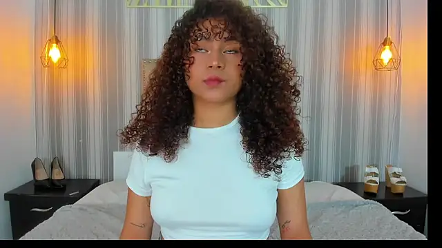Snapshot of Sofiapassionne chatting on July 2026 01:29:01 PM Sofiapassionne online show from July 2026 01:29:01 PM